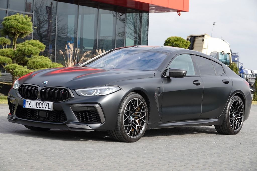 BMW M8 2022
