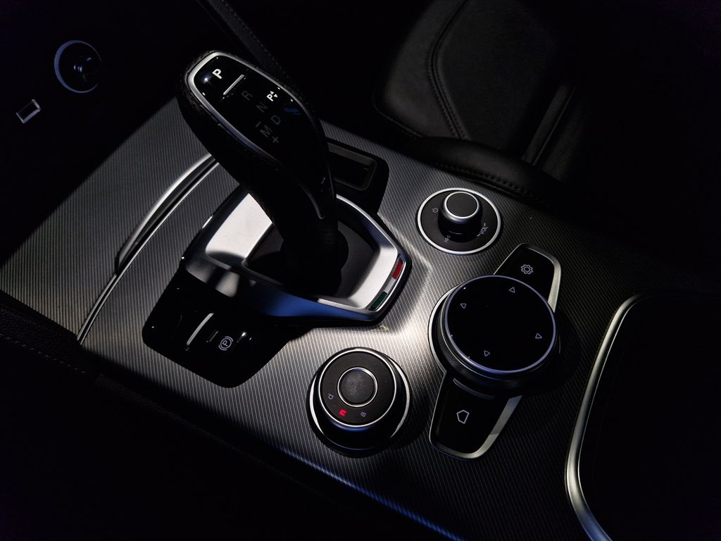 Alfa Romeo Stelvio 2020