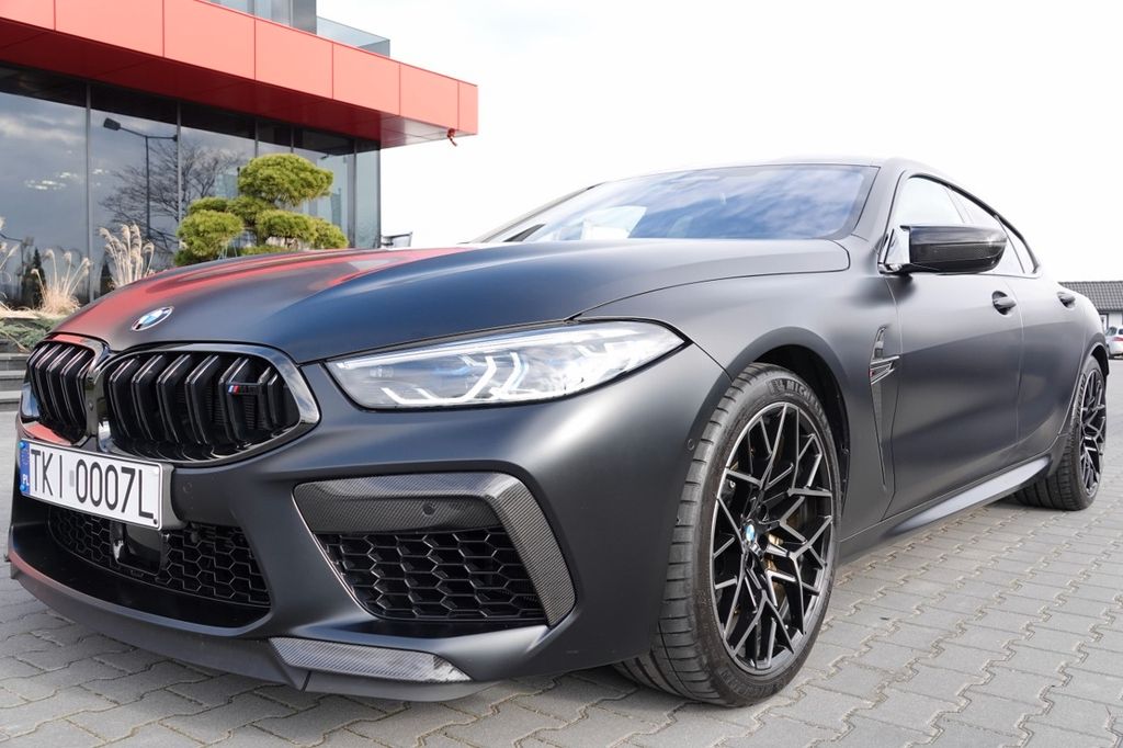 BMW M8 2022