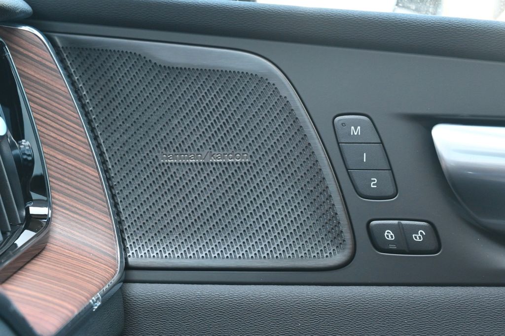Volvo XC60 2024
