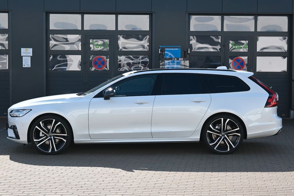 Volvo V90 2023