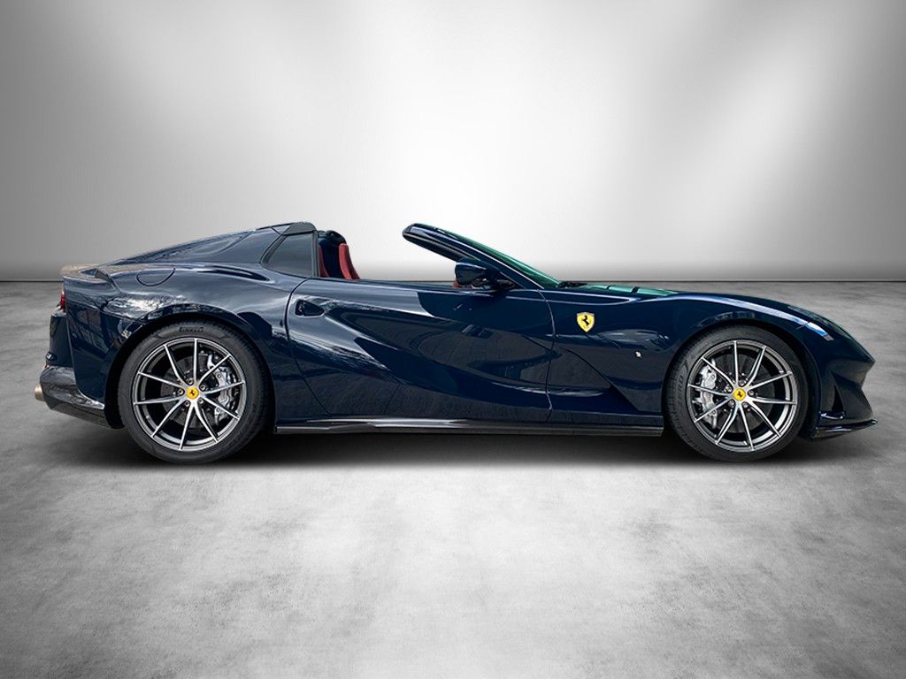 Ferrari 812 2022