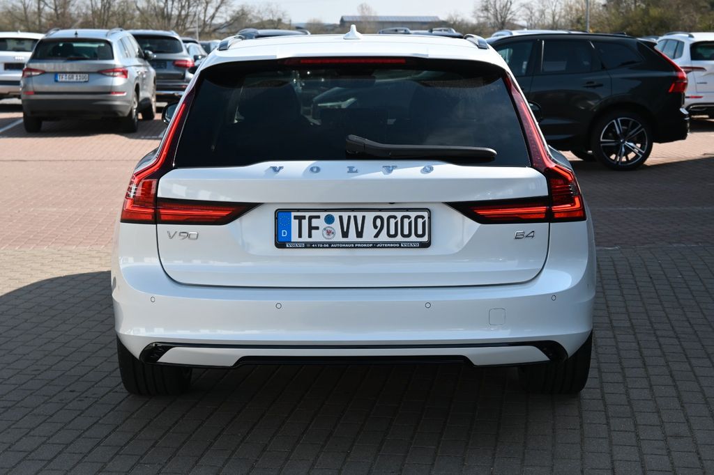 Volvo V90 2023