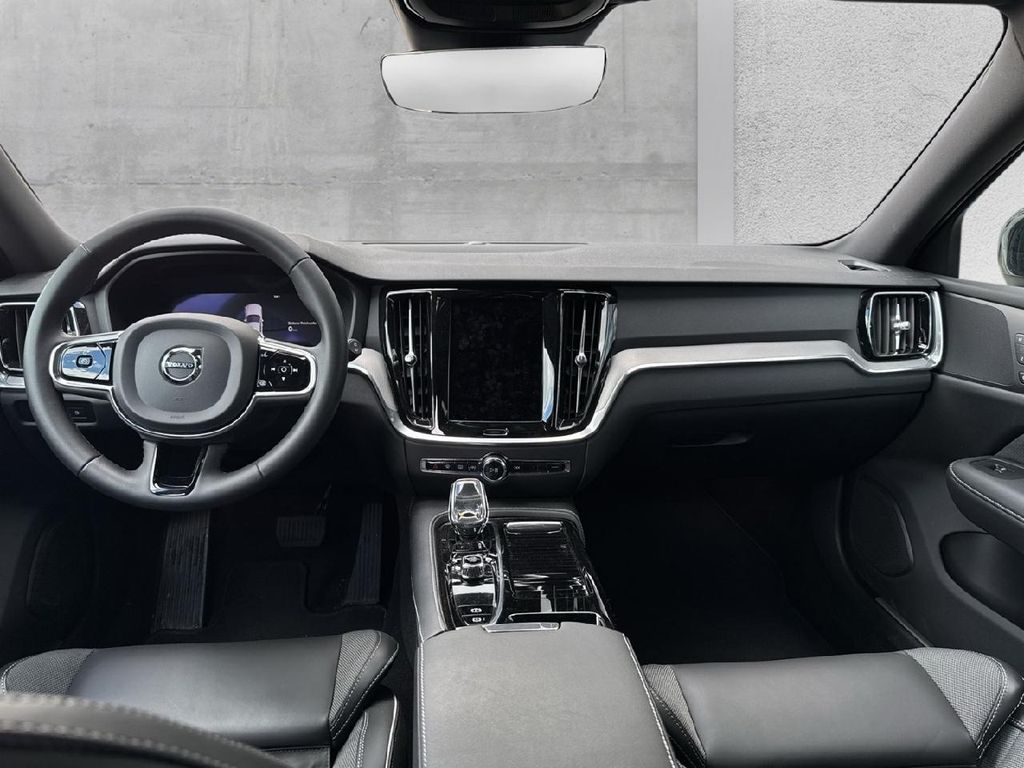 Volvo V60 2022