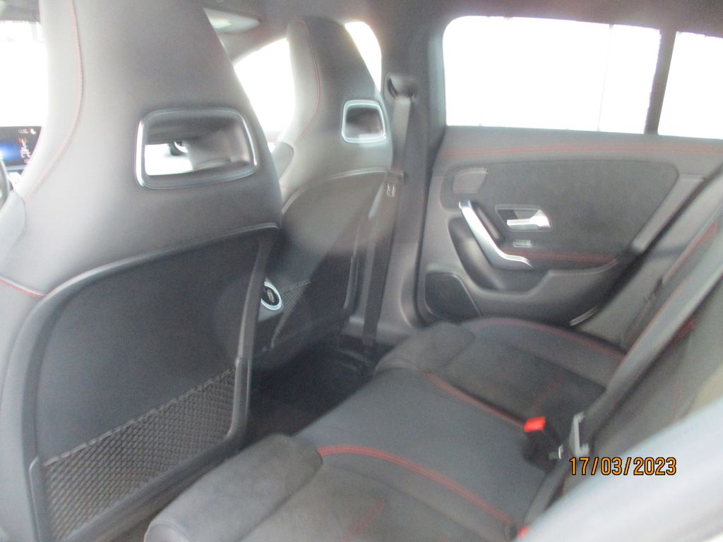 Mercedes-Benz CLA 200 2019