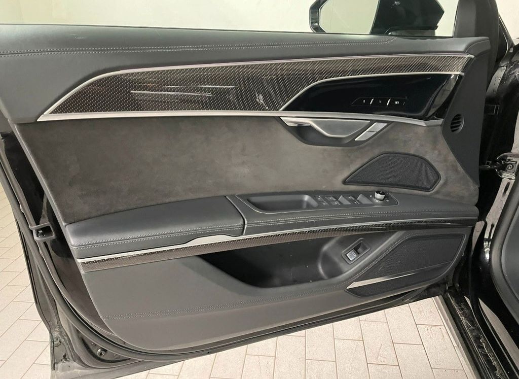 Audi S8 2021