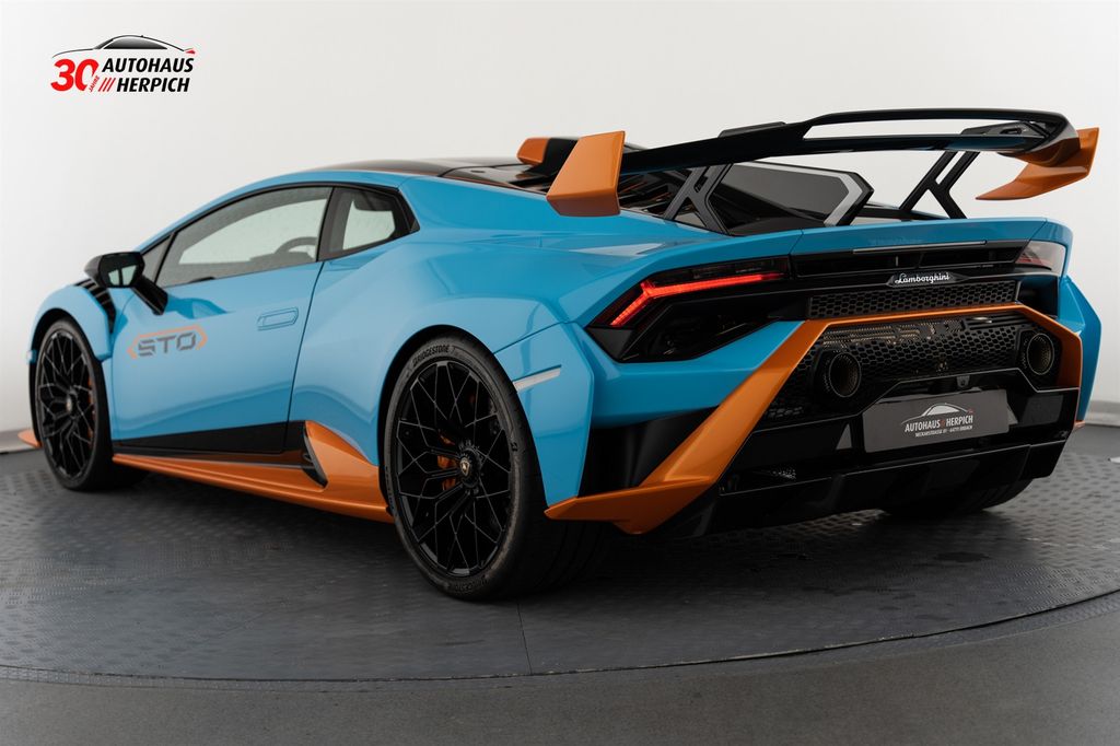 Lamborghini Huracán 2021