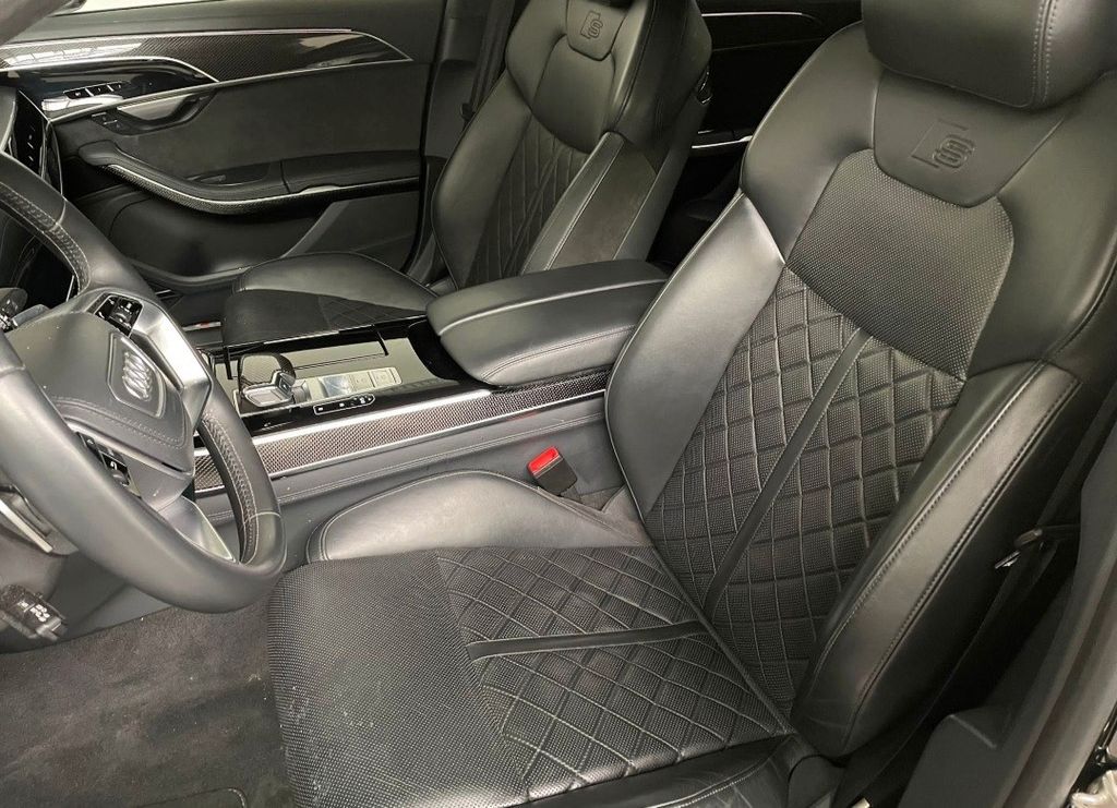 Audi S8 2021