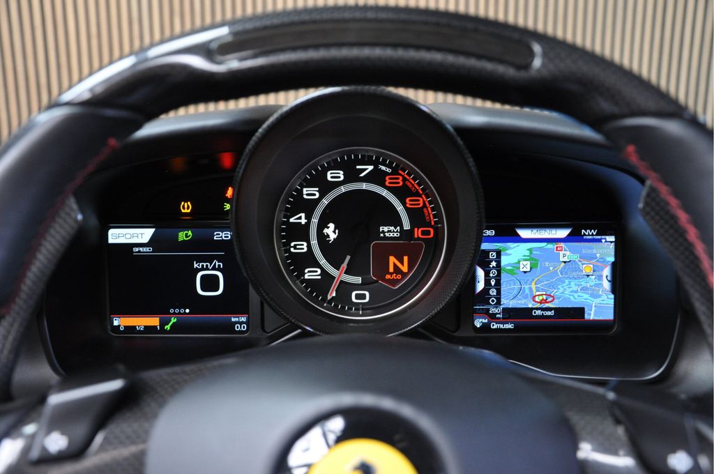 Ferrari F8 2021