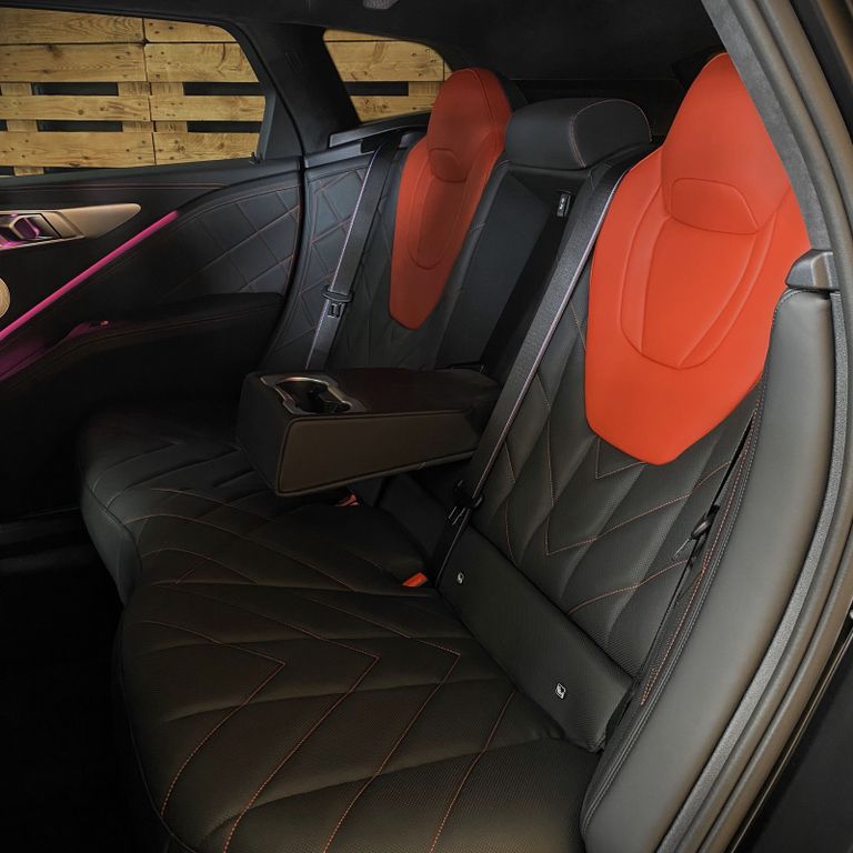 BMW XM 2024