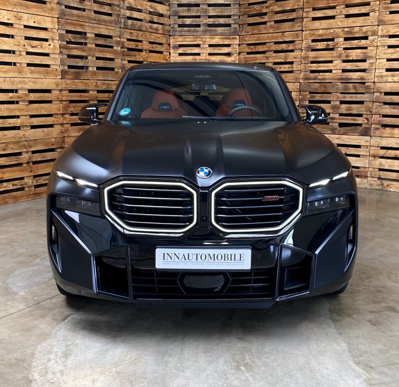 BMW XM 2024