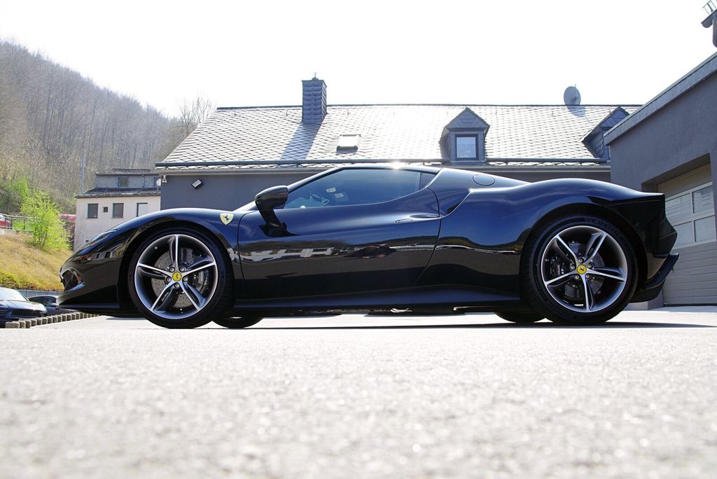 Ferrari 296 GTB 2024