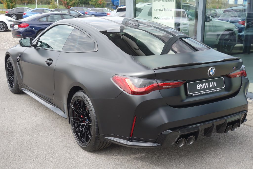 BMW M4 2023