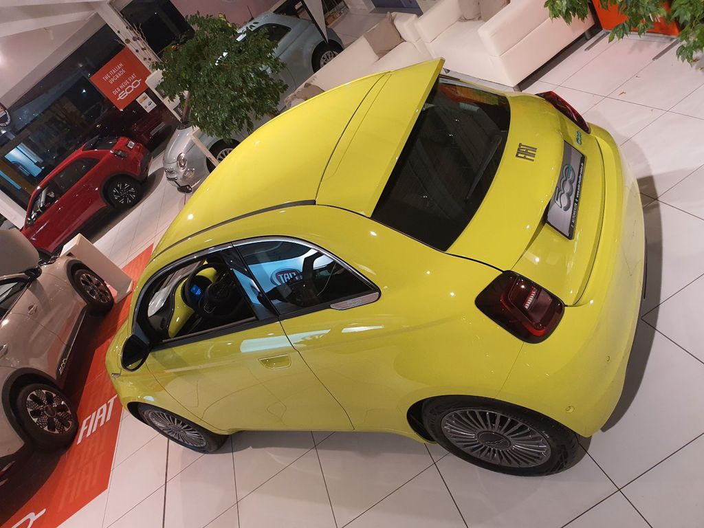 Fiat 500e 2025