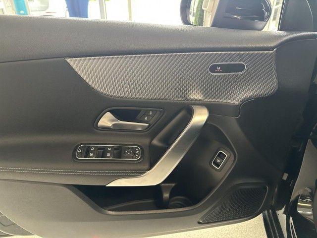 Mercedes-Benz A 200 2024