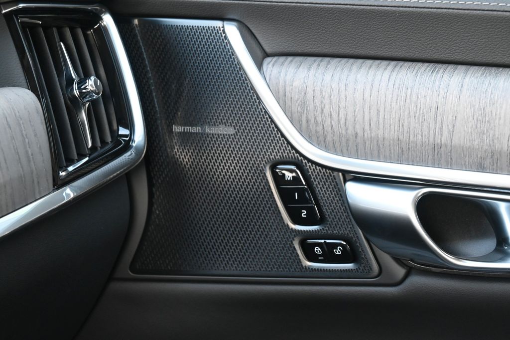 Volvo V90 Cross Country 2024