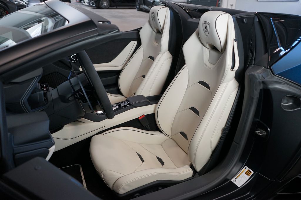 Lamborghini Huracán 2023