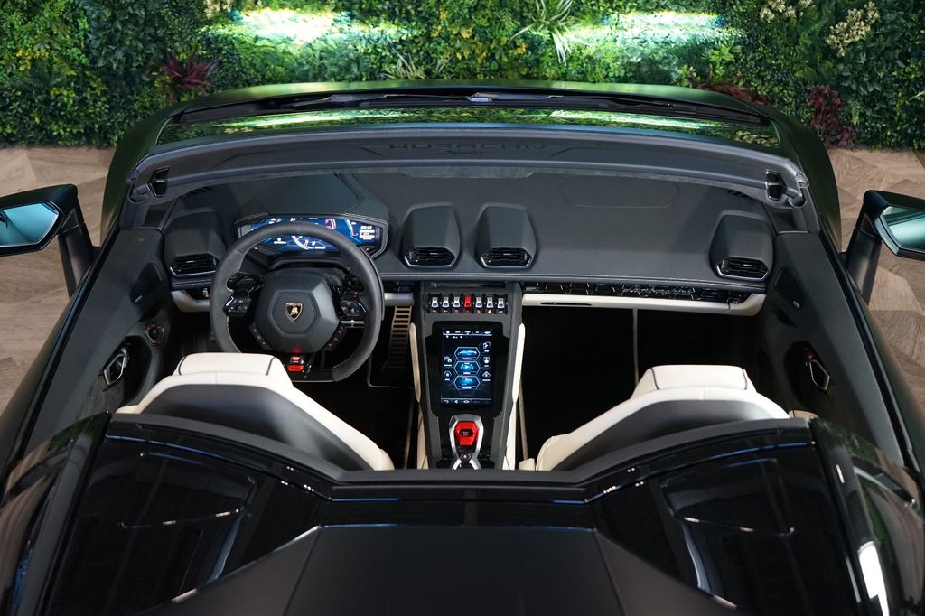 Lamborghini Huracán 2023