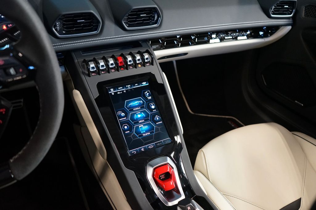 Lamborghini Huracán 2023