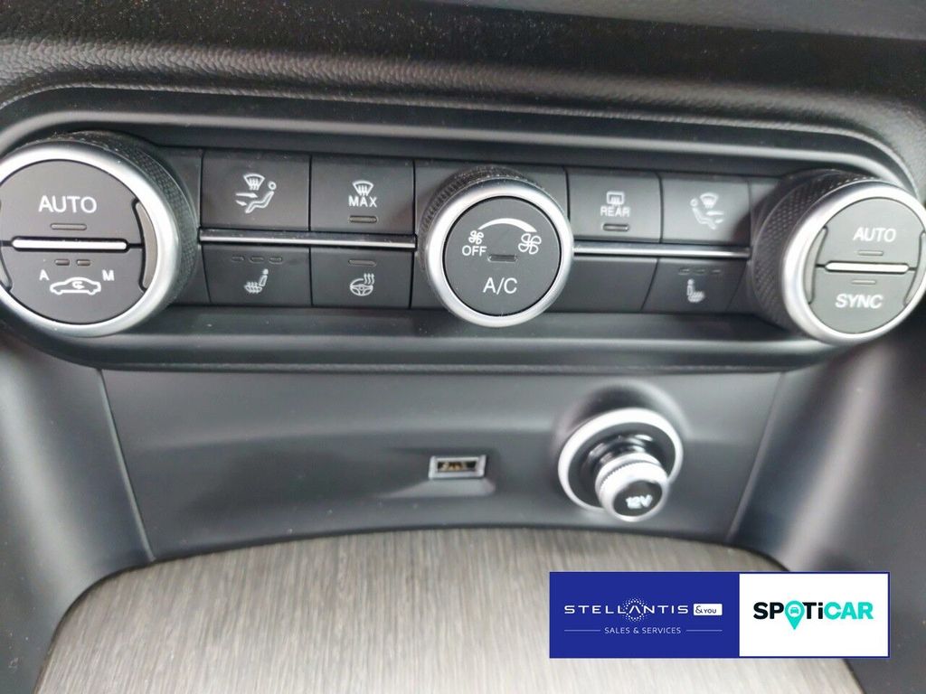 Alfa Romeo Stelvio 2023