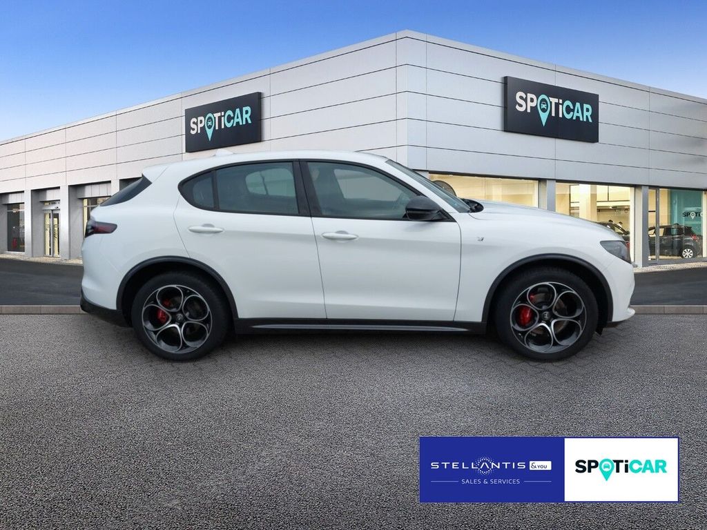 Alfa Romeo Stelvio 2023