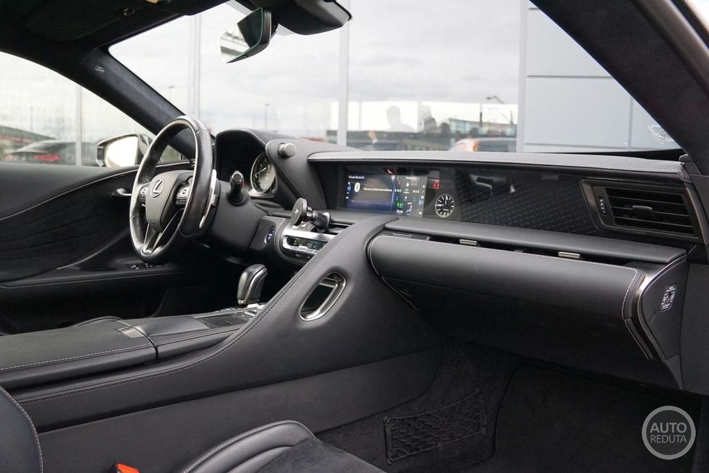 Lexus LC 500h 2017