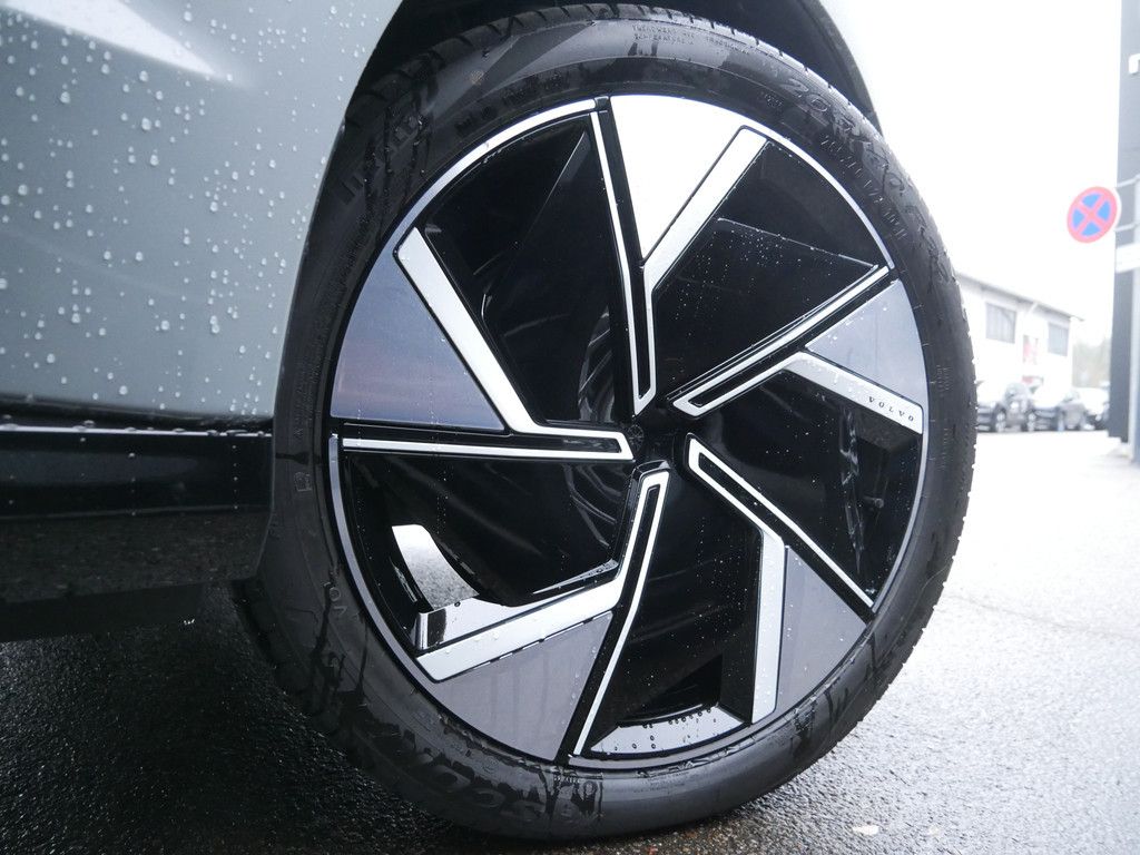 Volvo EX90