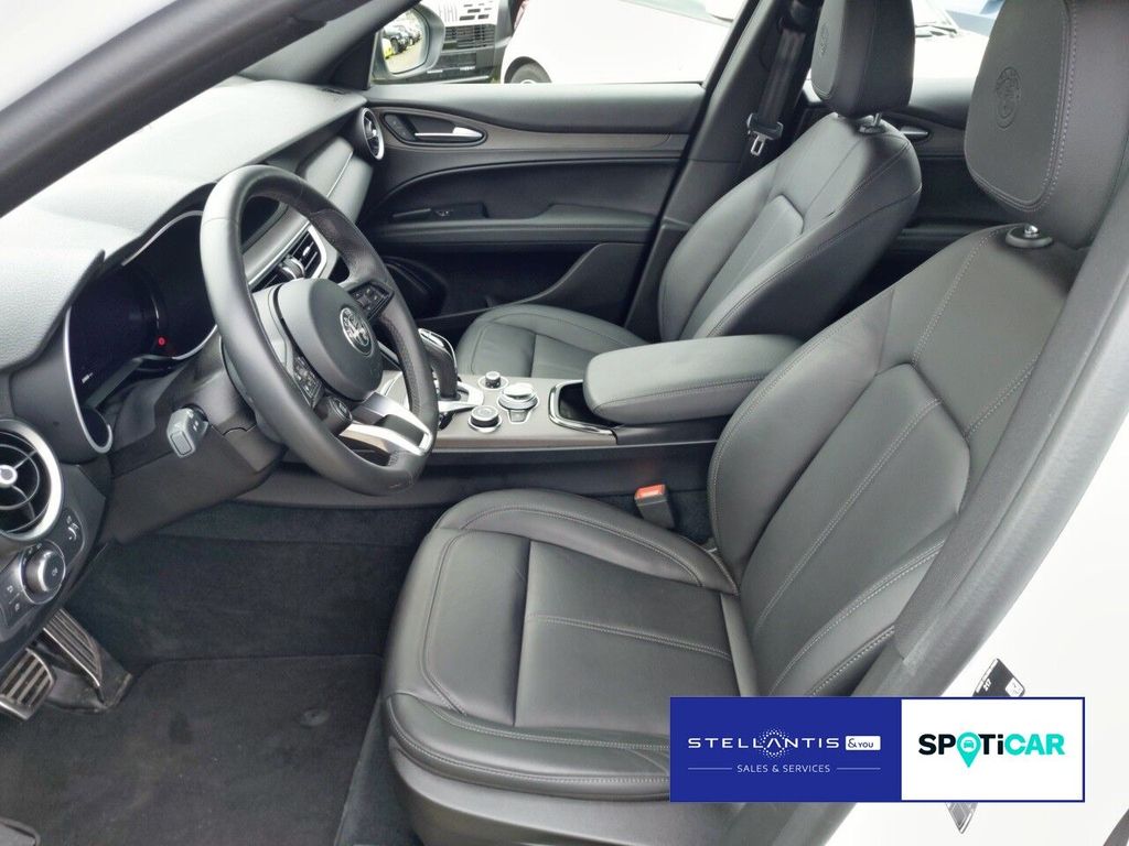 Alfa Romeo Stelvio 2023