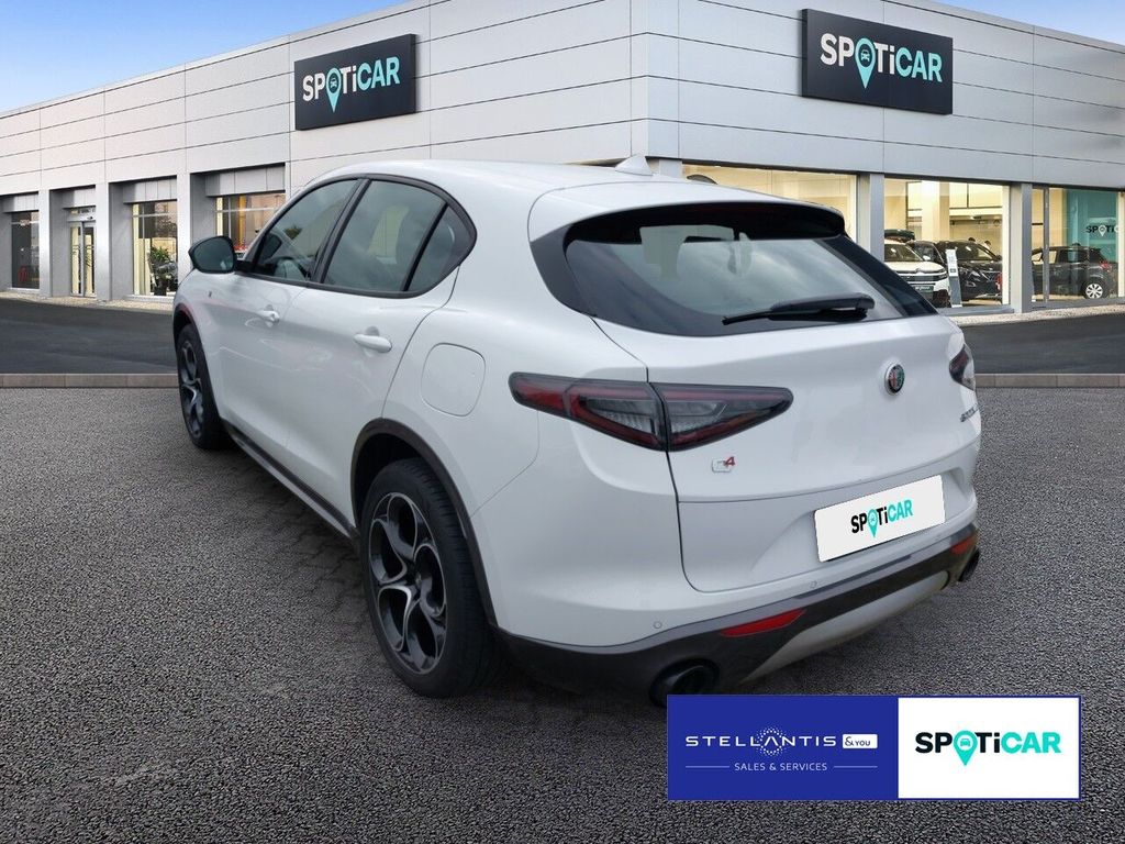 Alfa Romeo Stelvio 2023