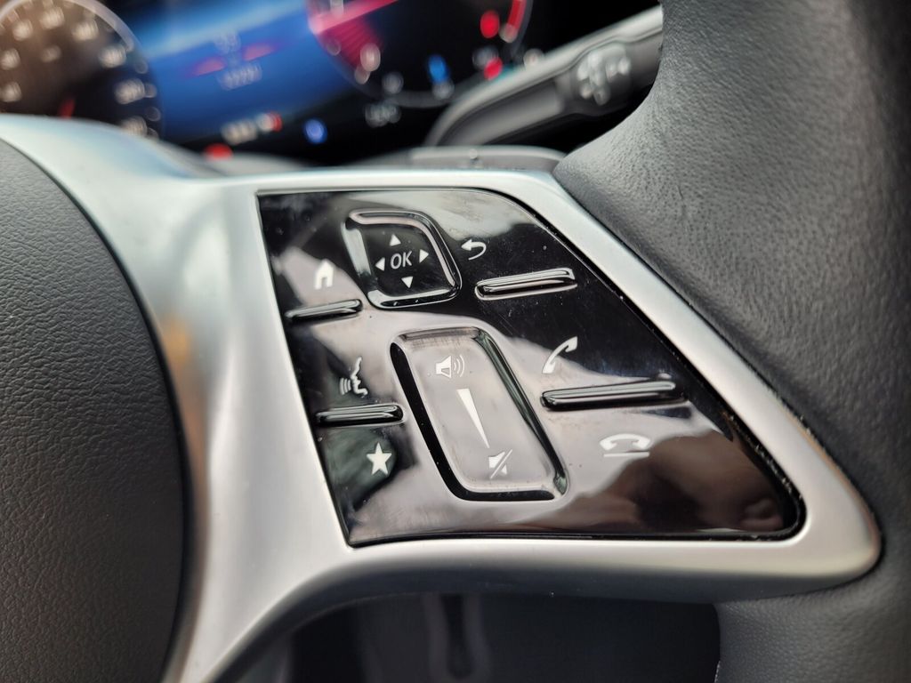 Mercedes-Benz B 200 2023