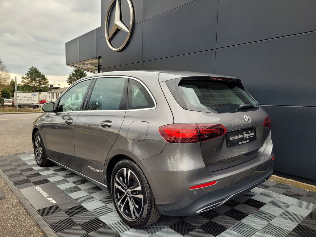 Mercedes-Benz B 200 2023