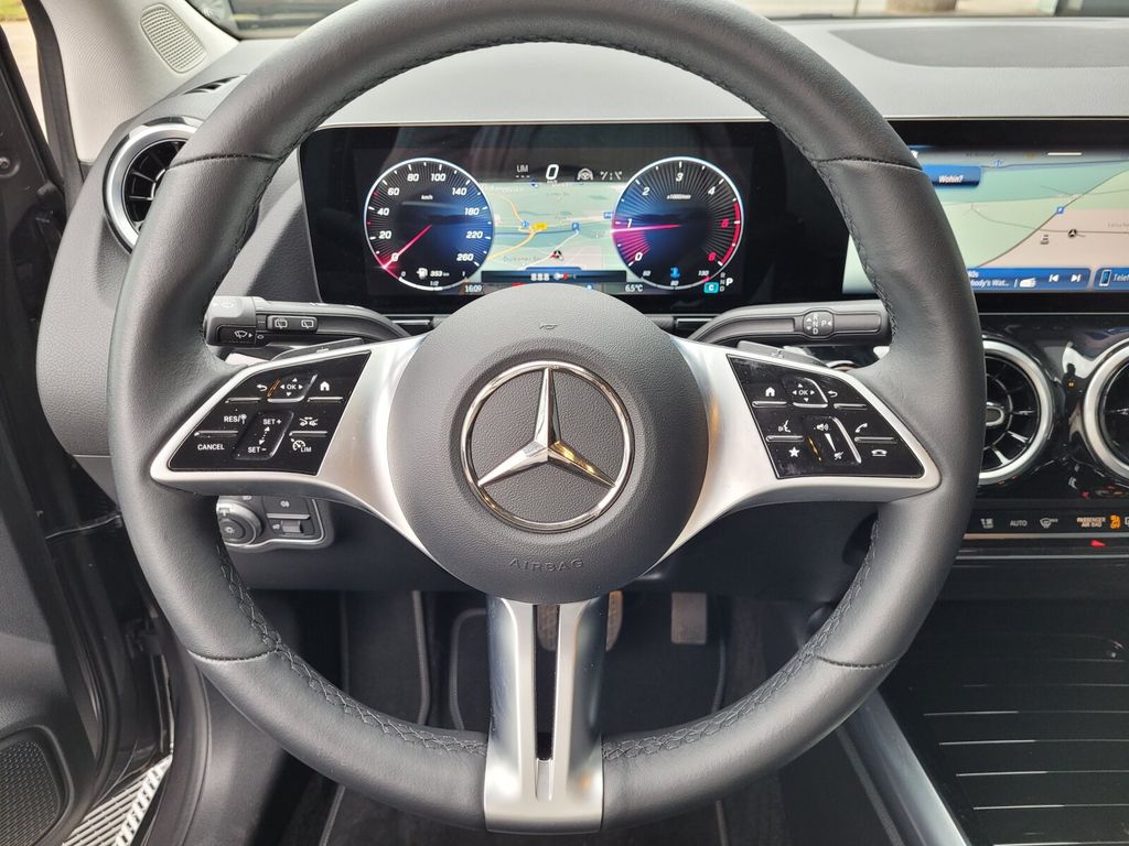 Mercedes-Benz B 200 2023