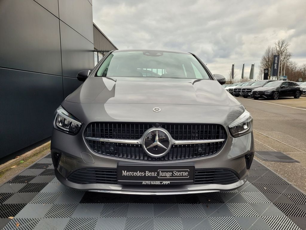 Mercedes-Benz B 200 2023