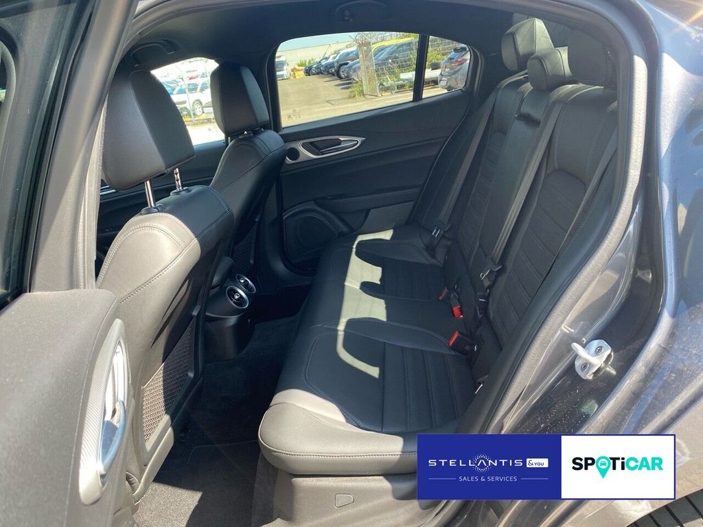 Alfa Romeo Giulia 2024