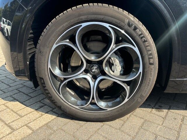 Alfa Romeo Stelvio 2024