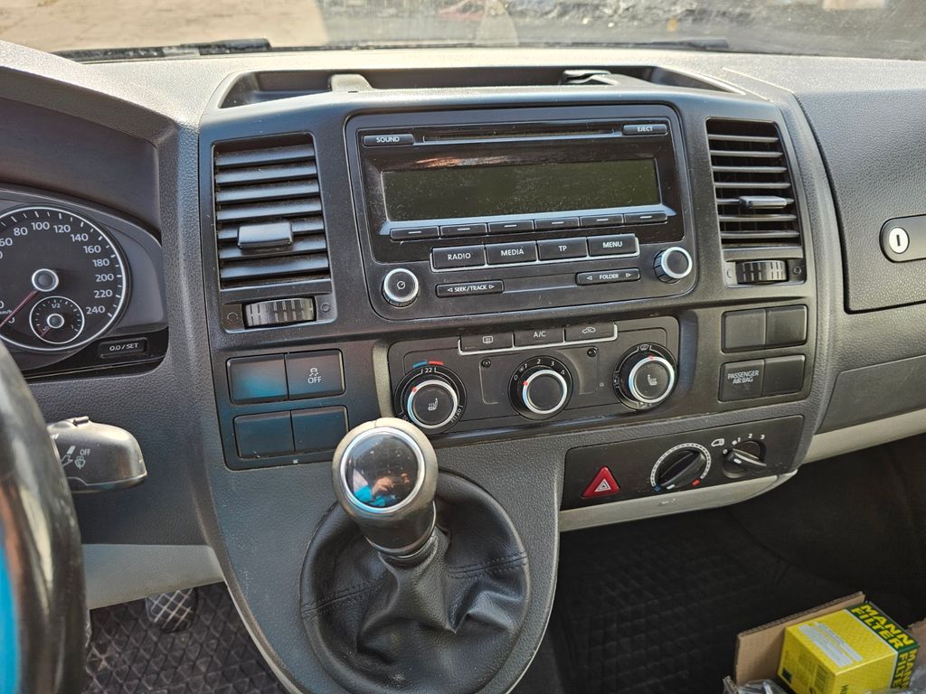 Volkswagen T5 Transporter 2015