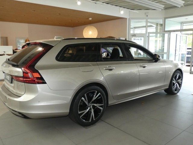 Volvo V90 2023