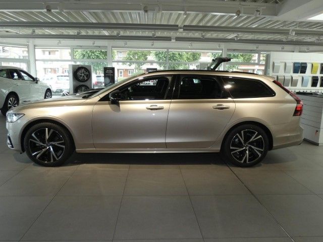 Volvo V90 2023