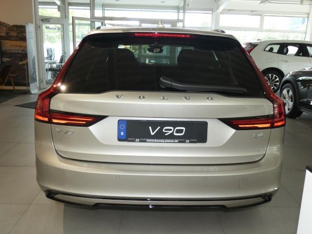Volvo V90 2023