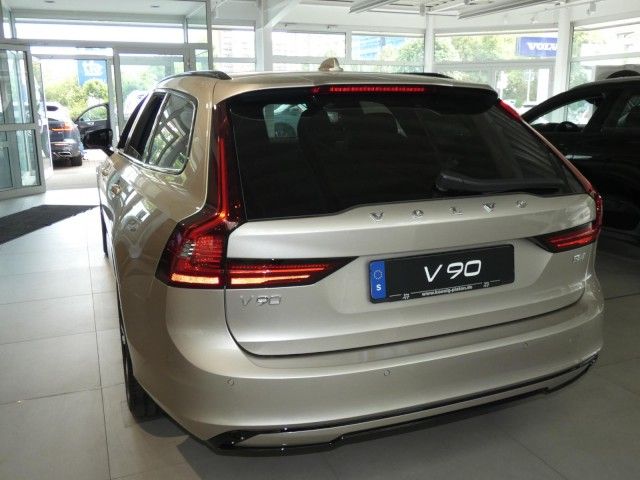 Volvo V90 2023