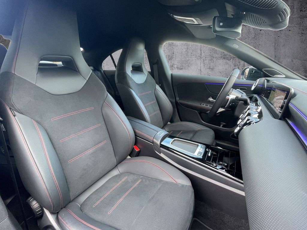 Mercedes-Benz CLA 200 2023
