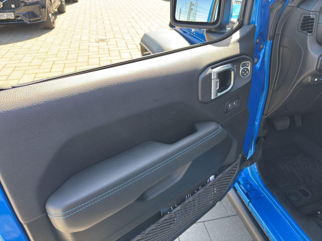 Jeep Wrangler 2025