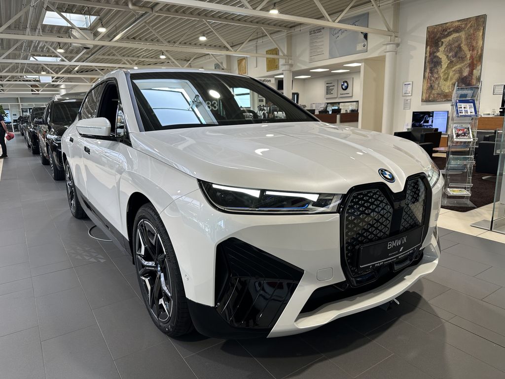 BMW iX 2023