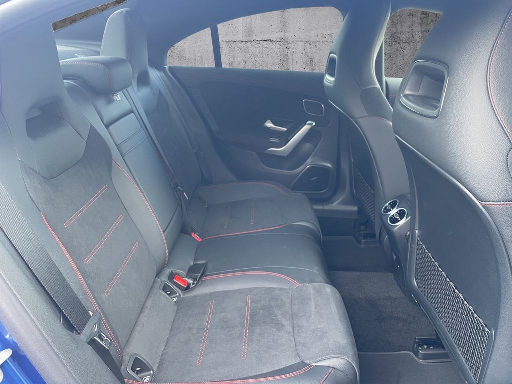 Mercedes-Benz CLA 200 2023