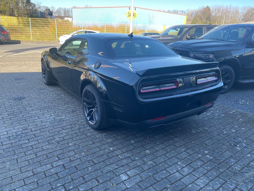 Dodge Challenger