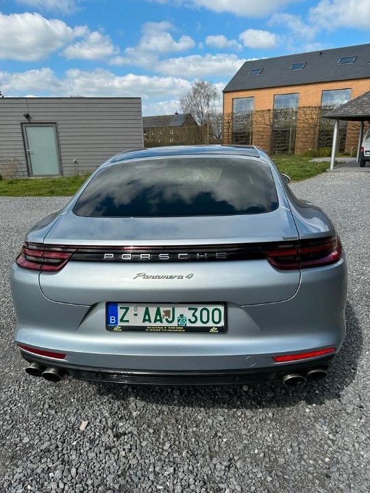 Porsche Panamera 2018