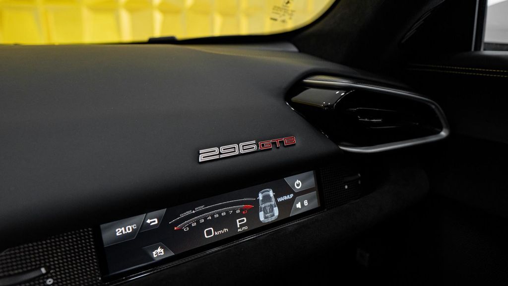 Ferrari 296 GTB 2023