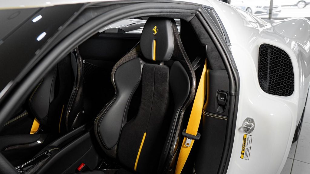 Ferrari 296 GTB 2023