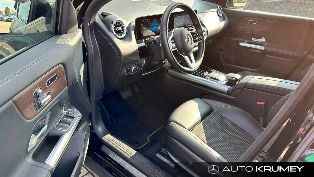 Mercedes-Benz EQA 2021