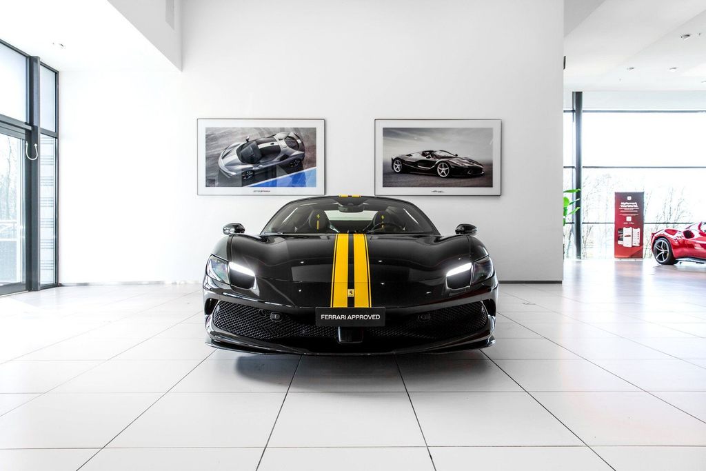 Ferrari 296 GTS 2024